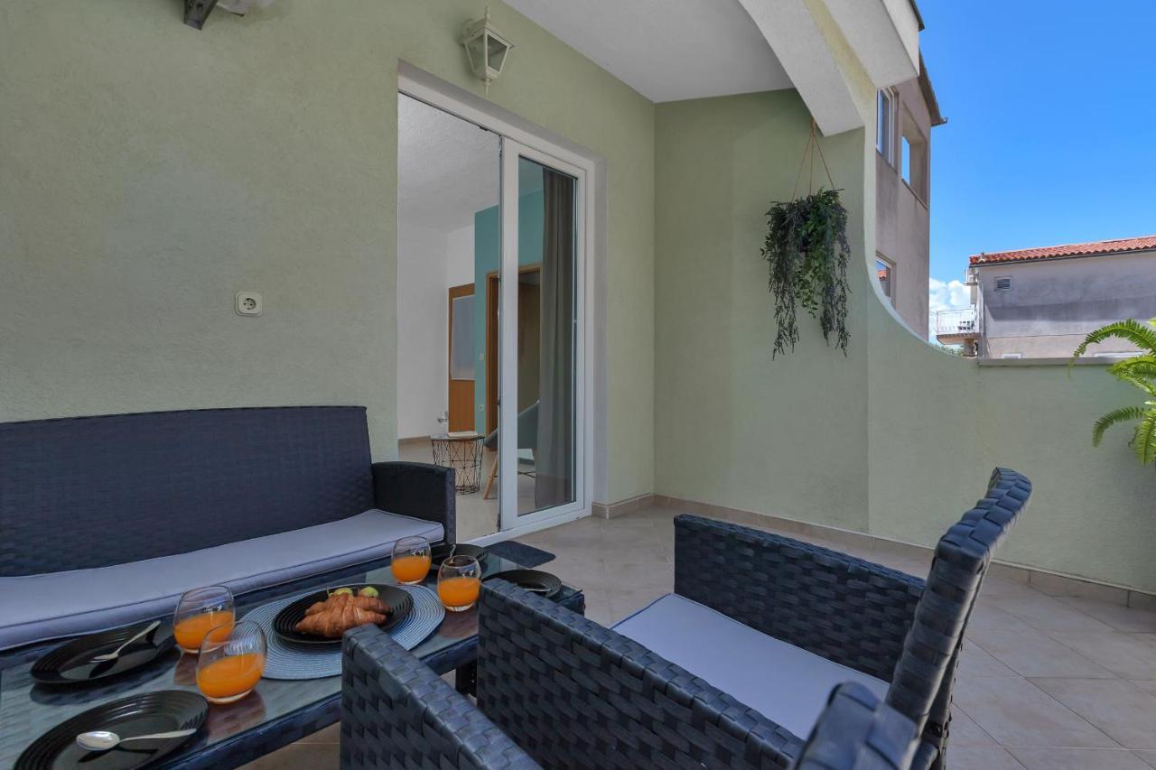 Apartmani Luna Baška Voda Dış mekan fotoğraf