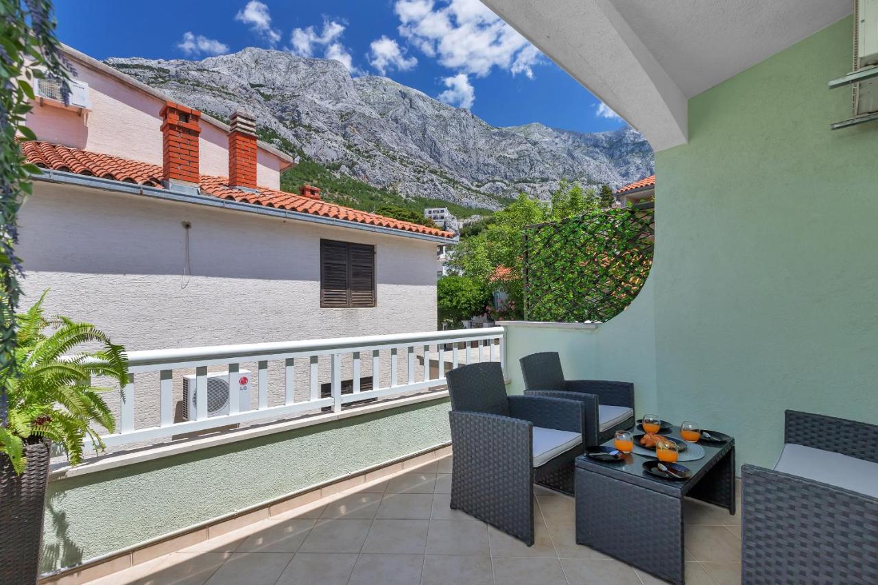 Apartmani Luna Baška Voda Dış mekan fotoğraf