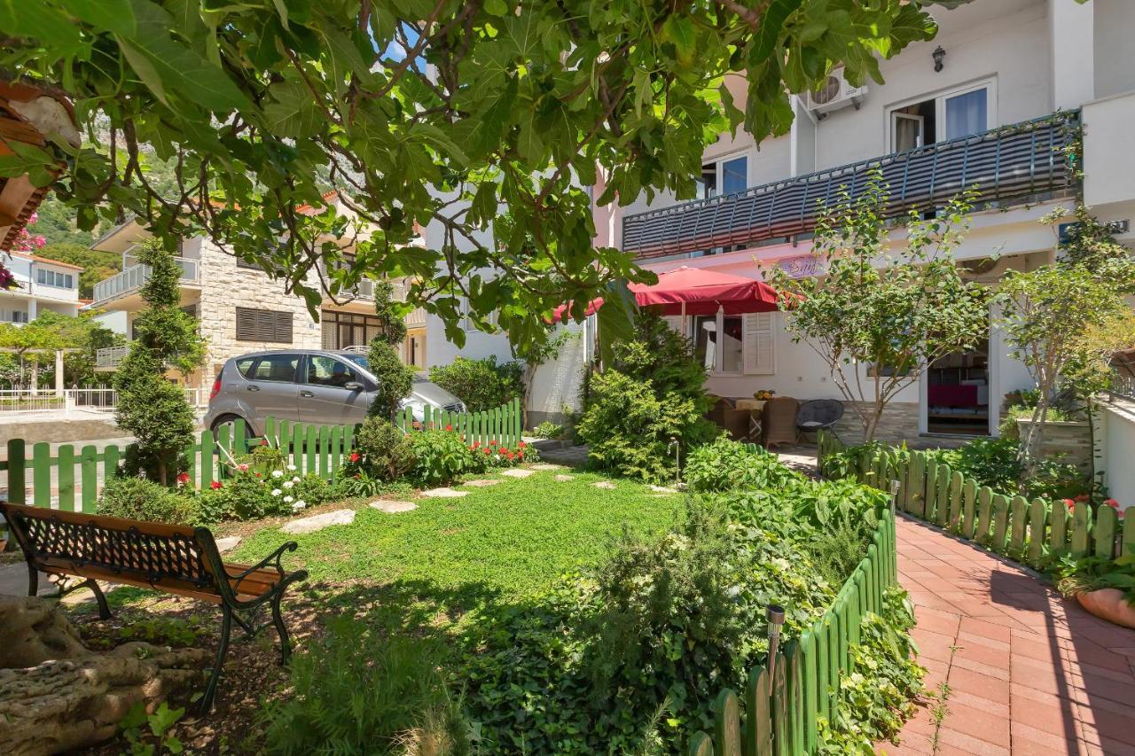 Apartmani Luna Baška Voda Dış mekan fotoğraf