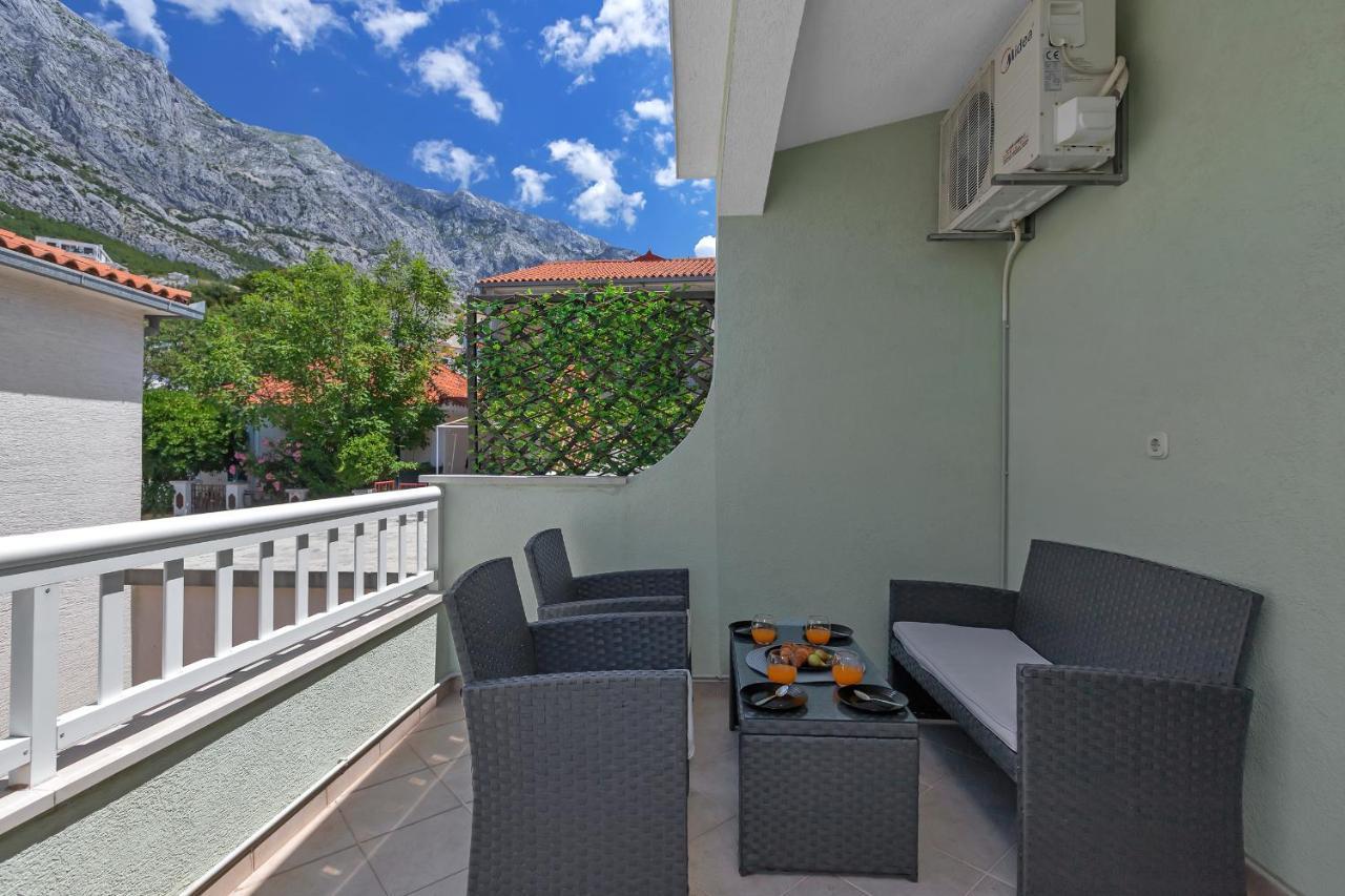 Apartmani Luna Baška Voda Dış mekan fotoğraf