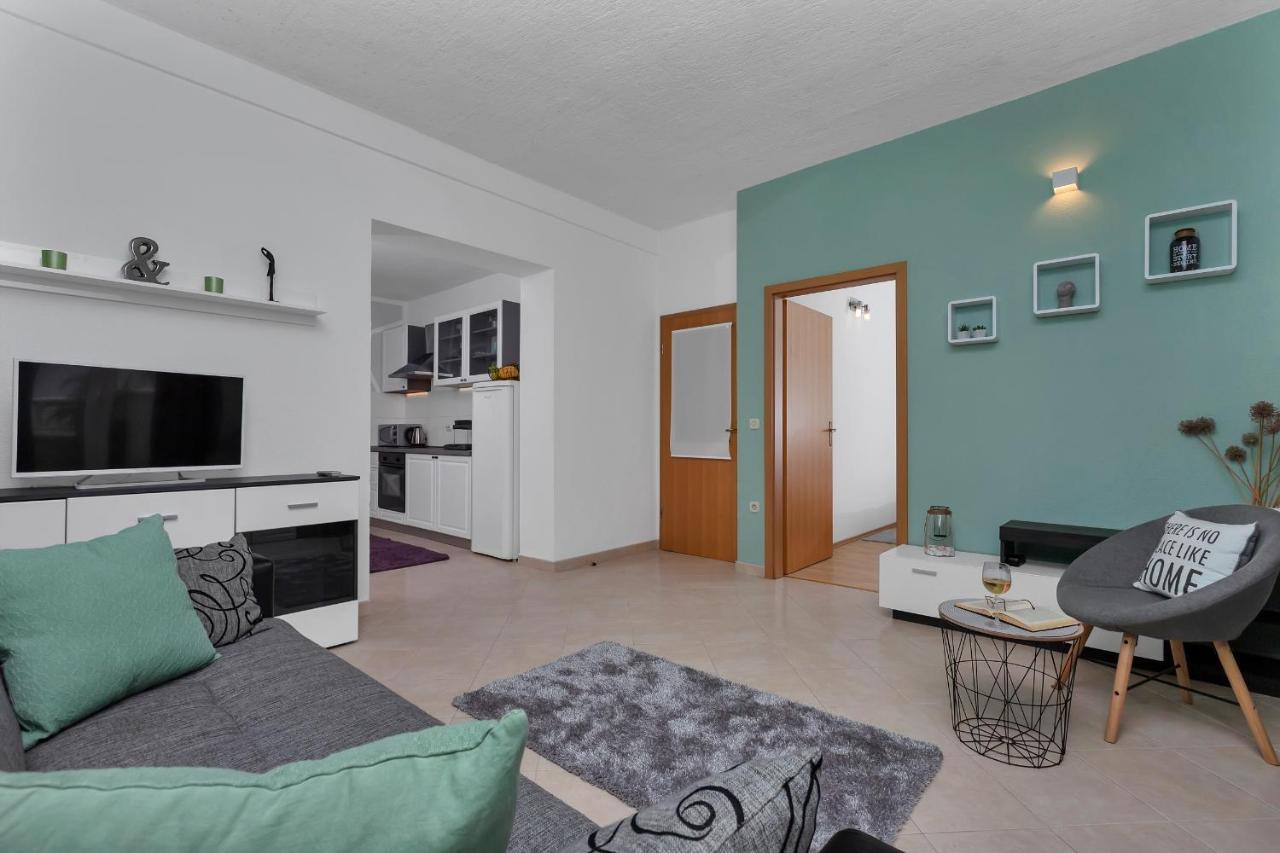 Apartmani Luna Baška Voda Dış mekan fotoğraf