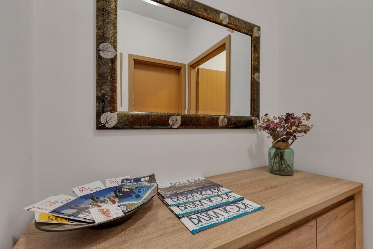 Apartmani Luna Baška Voda Dış mekan fotoğraf