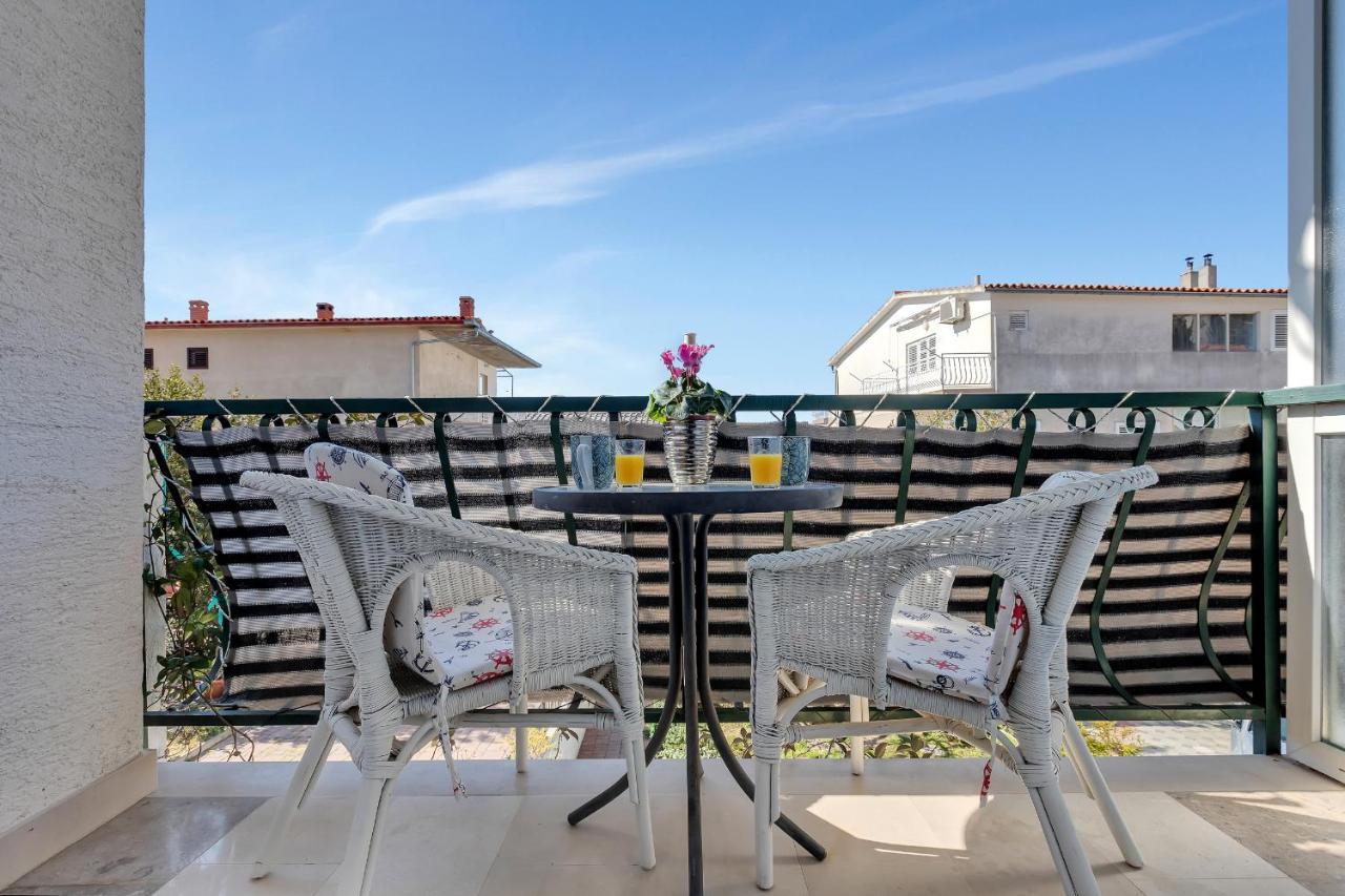 Apartmani Luna Baška Voda Dış mekan fotoğraf