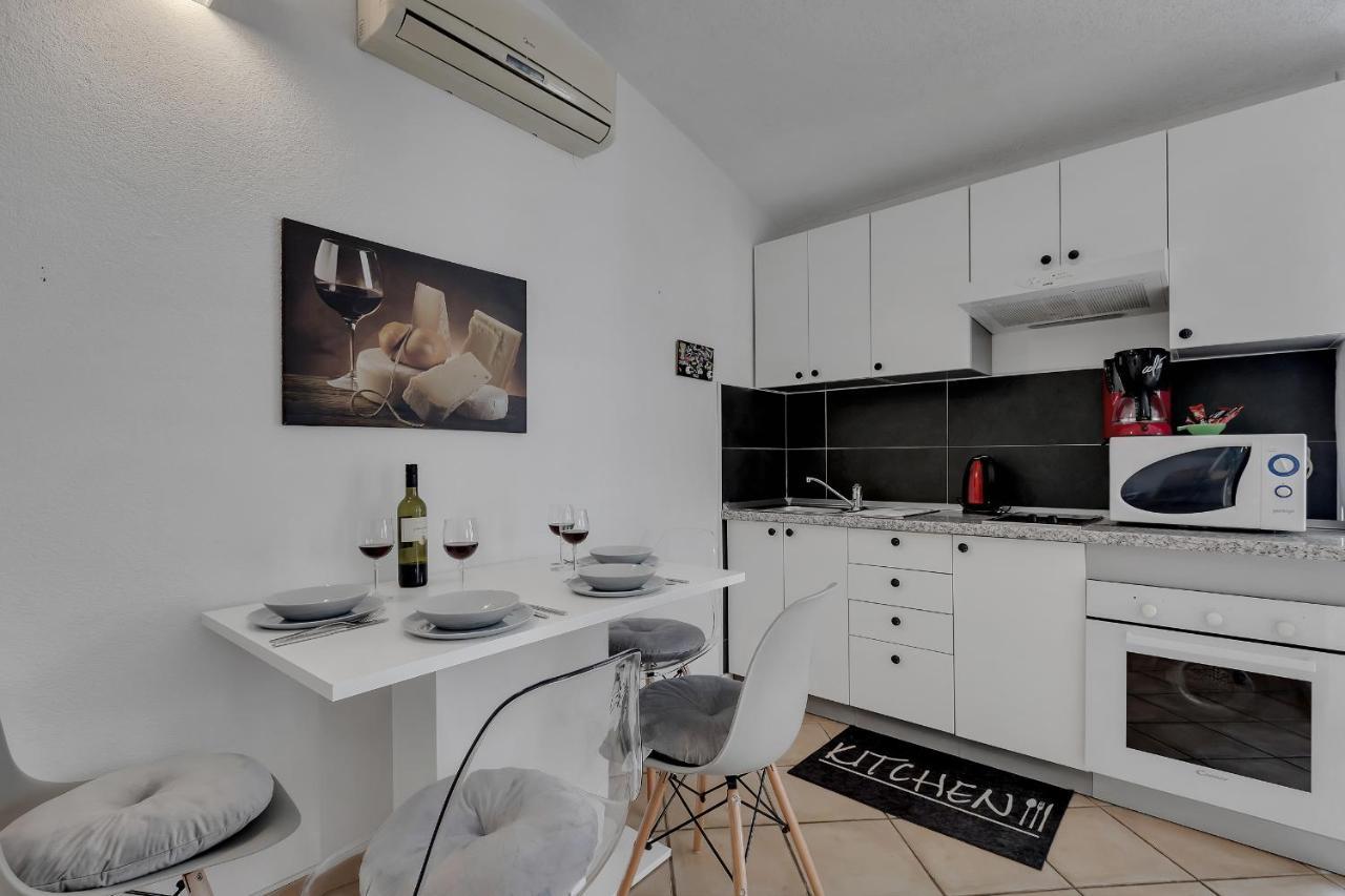 Apartmani Luna Baška Voda Dış mekan fotoğraf
